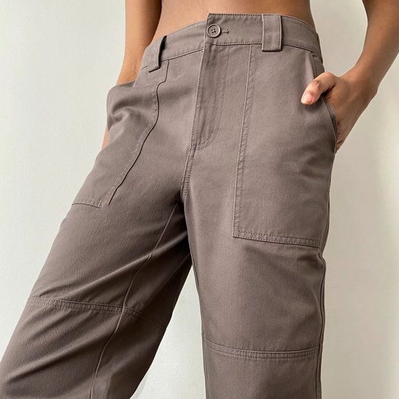 TNA New Cedar Pant in Stone Taupe - Picture 2 of 10